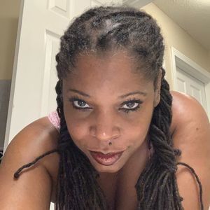 Meet your Posher, Kaya